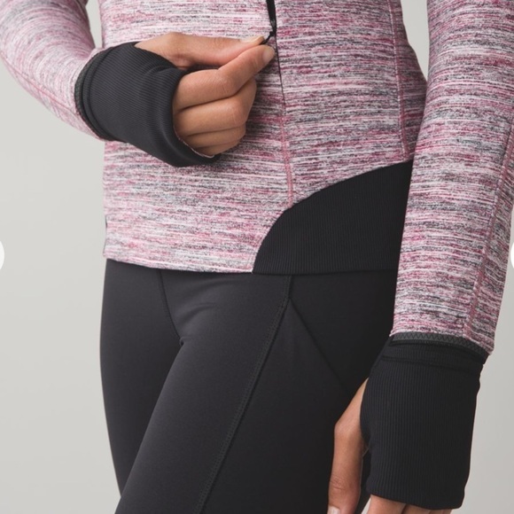 Lululemon Runderful 1/2 Zip Berry Rumble Pullover Size 2 - Picture 9 of 16